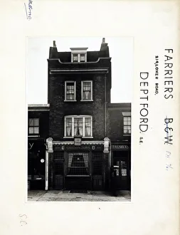Photograph of Farriers PH, Deptford, London