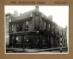 Charrington Prints: Photograph of Foresters Arms, Poplar, London
