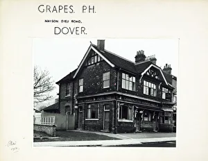Photograph of Grapes PH, Dover, Kent