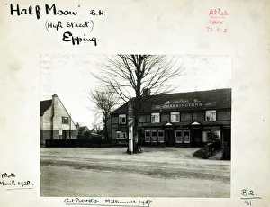 Epping Prints: Photograph of Half Moon PH, Epping, Essex