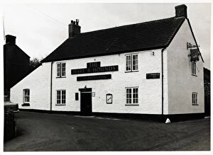 Hare Gallery: Photograph of Hare & Hounds PH, Axminster, Somerset