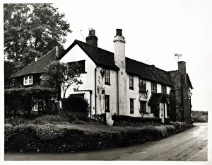 Well Prints: Photograph of Well House Inn, Coulsdon, Surrey