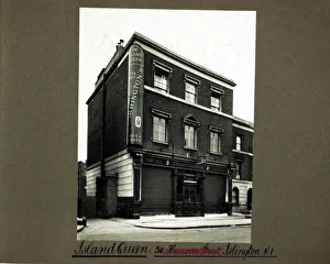 Photograph of Island Queen PH, Islington, London