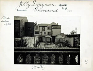 Photograph of Jolly Drayman PH, Gravesend, Kent Photograph of Jolly Drayman PH, Gravesend, Kent