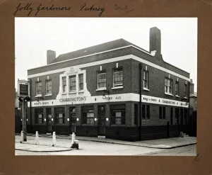 Gardeners Prints: Photograph of Jolly Gardeners PH, Putney, London