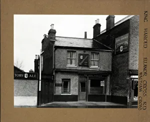 Waltham Prints: Photograph of King Harold PH, Waltham Cross, London