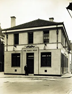 Photograph of Kings Head PH, Earls Court, London