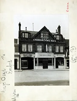 Romford Prints: Photograph of Kings Head PH, Romford, Essex