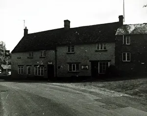 Crawley Prints: Photograph of Lamb Inn, Crawley, Oxfordshire
