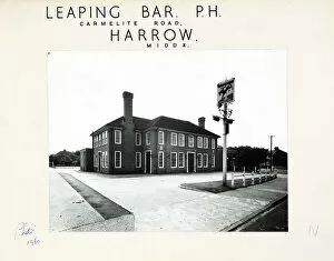 Leaping Collection: Photograph of Leaping Bar PH, Harrow Weald, Greater London