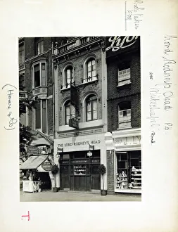 Photograph of Lord Rodneys Head PH, Whitechapel, London