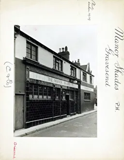 Photograph of Manor Shades PH, Gravesend, Kent