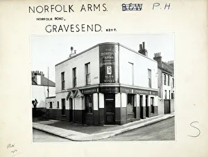 1952 Prints: Photograph of Norfolk Arms, Gravesend, Kent