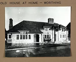 Photograph of Old House At Home PH, Worthing, Sussex