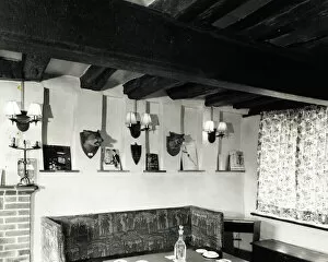 Olde Collection: Photograph of Olde Six Bells PH, Horley, Sussex