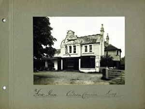 Olde Collection: Photograph of Olde Foxe PH, Coulsdon Common, Surrey