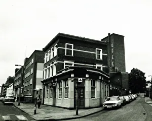 Limehouse Prints: Photograph of Oporto PH, Limehouse, London