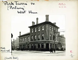 Savill Prints: Photograph of Park Tavern, West Ham, London