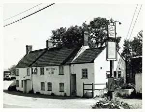 Pecking Prints: Photograph of Pecking Mill PH, Evercreech, Somerset
