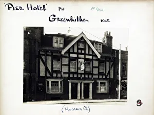 Greenhithe Prints: Photograph of Pier Hotel, Greenhithe, Kent