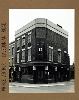 Photograph of Prince Arthur PH, Barnsbury, London