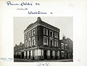 Charrington Prints: Photograph of Prince Of Wales PH, Wood Green, London