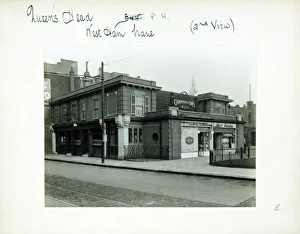 Photograph of Queens Head PH, Stratford, London