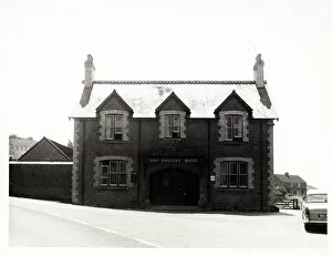Cole Collection: Photograph of Railway Hotel, Cole, Somerset