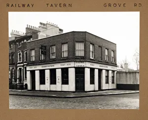 Photograph of Railway Tavern, Bow, London