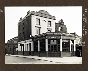 Photograph of Railway Tavern, Chalk Farm, London