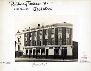 Dalston Prints: Photograph of Railway Tavern, Dalston, London