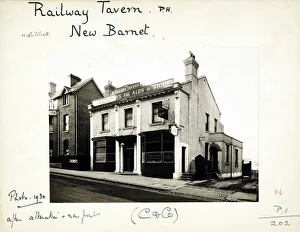 Photograph of Railway Tavern, New Barnet, Greater London