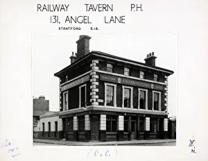 Photograph of Railway Tavern, Stratford, London