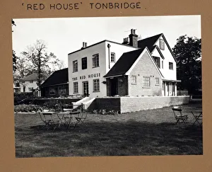Tonbridge Prints: Photograph of Red House PH, Tonbridge, Kent