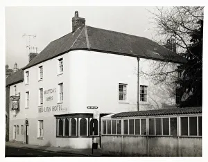 Yeovil Prints: Photograph of Red Lion Hotel, Yeovil, Somerset