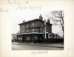 Highway Prints: Photograph of Red Lion PH, Enfield Highway, Greater London