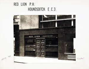 Houndsditch Prints: Photograph of Red Lion PH, Houndsditch (New), London
