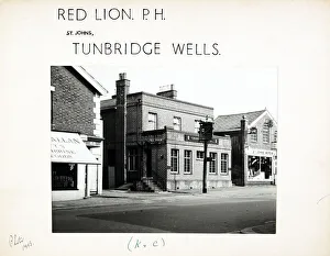Photograph of Red Lion PH, Tunbridge Wells, Kent Photograph of Red Lion PH, Tunbridge Wells, Kent