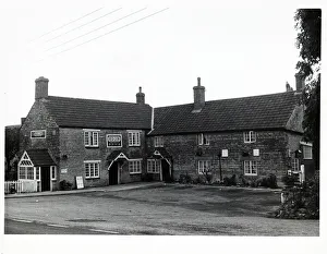 Refreshment Prints: Photograph of Red Lion PH, West Pennard, Somerset