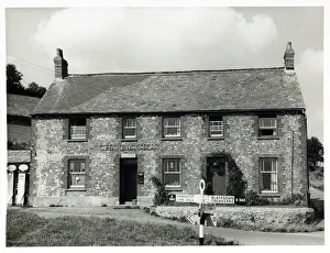 Photograph of Rose & Crown PH, Bridport, Dorset