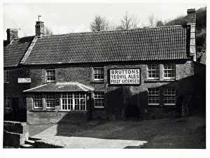 Brutton Prints: Photograph of Rose & Crown PH, Stoke under Ham, Somerset