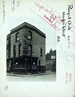 Notting Collection: Photograph of Royal Oak PH, Newington, London