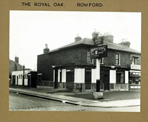 Romford Prints: Photograph of Royal Oak PH, Romford, Essex