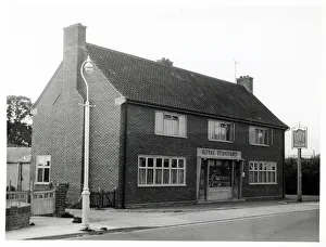 Yeovil Prints: Photograph of Royal Standard PH, Yeovil, Somerset