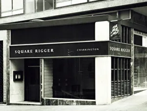 Photograph of Square Rigger PH, Monument, London