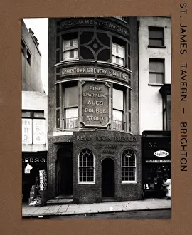 Kemp Prints: Photograph of St James Tavern, Brighton, Sussex