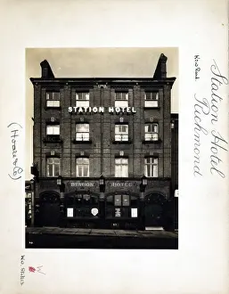 Photograph of Station Hotel, Richmond, Greater London