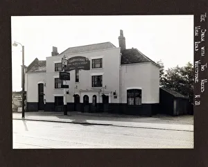 Photograph of Swan With Two Necks PH, Whetstone, London