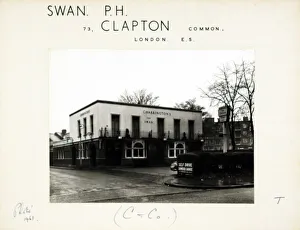 Clapton Prints: Photograph of Swan PH, Clapton, London