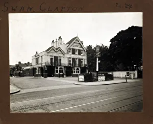 Photograph of Swan PH, Clapton, London